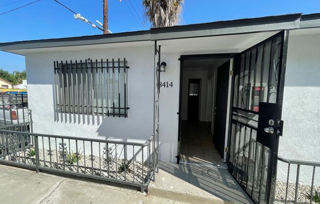 8414 S. San Pedro St