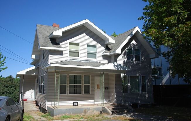 513-515 NE Kamiaken Street