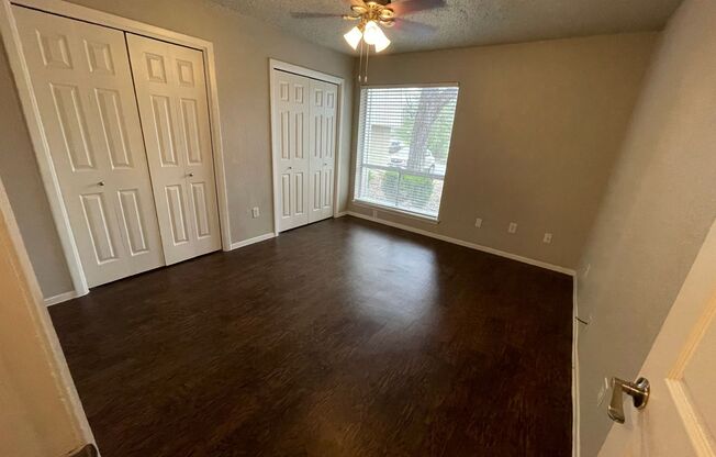2 beds, 1 bath, 800 sqft, $990, Unit 224