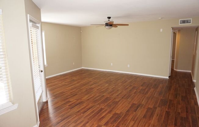 2 beds, 2 baths, $1,595