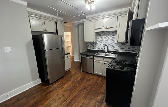 3 beds, 2 baths, 1,278 sqft, $3,150, Unit Unit B