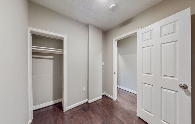 2 beds, 1 bath, $1,399