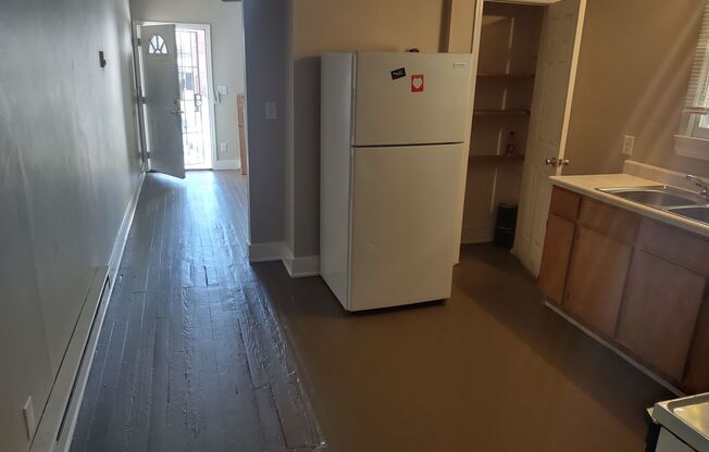 1 bed, 1 bath, 600 sqft, $850