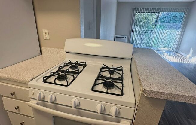 1 bed, 1 bath, 602 sqft, $2,095, Unit 16