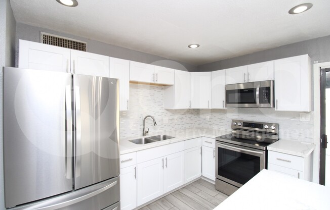 5334 W MAUNA LOA LN