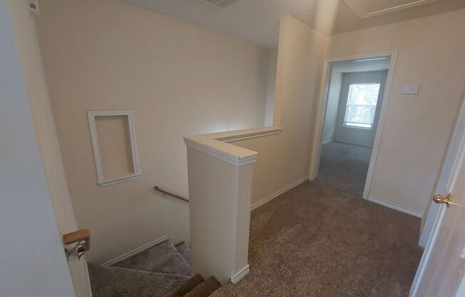 The Gardens at The Summit~Three Bedroom Townhome~Garage~Backyard