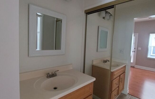 Studio, 1 bath, $1,450, Unit 4