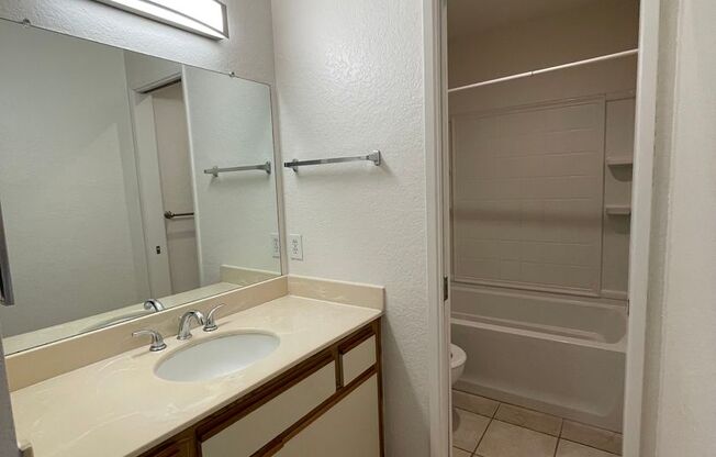 2 beds, 2 baths, $2,600