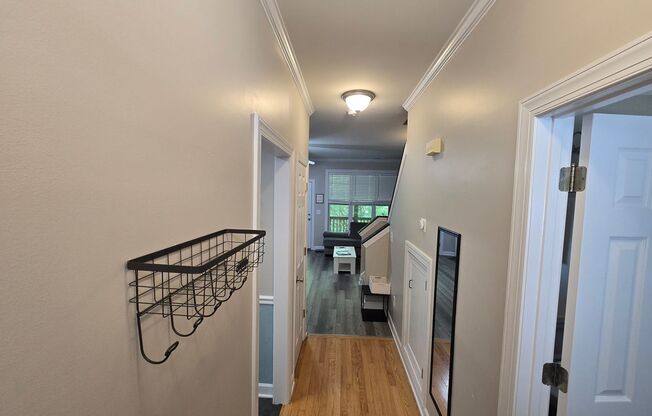 Beautifully Furnished 2-Bedroom Townhome in Amenity-Rich Holly Glen — All Utilities Included!