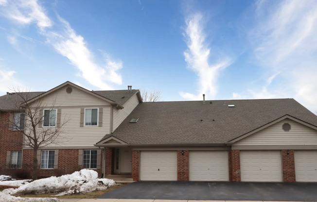 1735 CHESAPEAKE LN