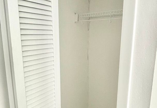 2 beds, 2 baths, 950 sqft, $1,675, Unit 205