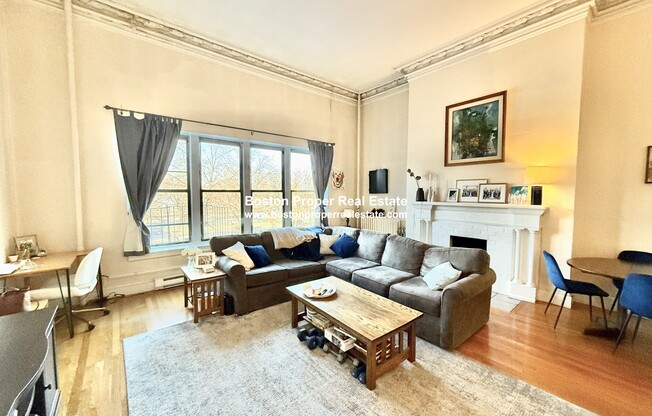 140 Beacon St Apt 1A