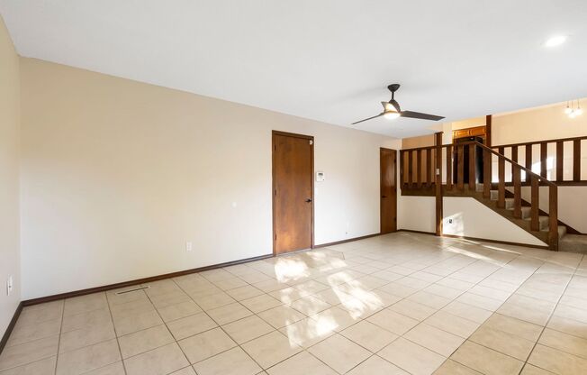 3 beds, 2 baths, $1,695