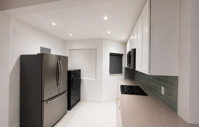 283 E 4 ST