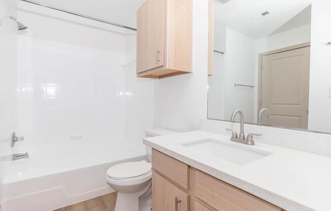 2 beds, 2 baths, 900 sqft, $1,283