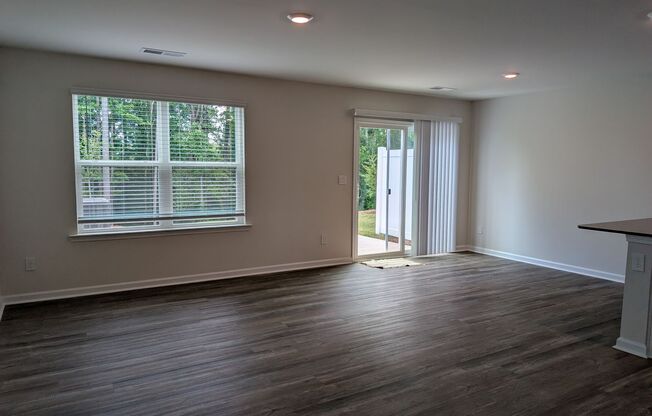 New Construction! Beautiful Townhome in Mallard Creek