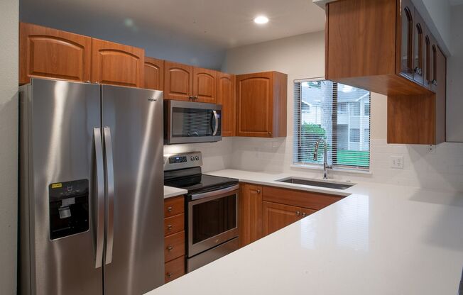 Beautifully Remodeled 2 Bed 2 Bath Redmond Condo!