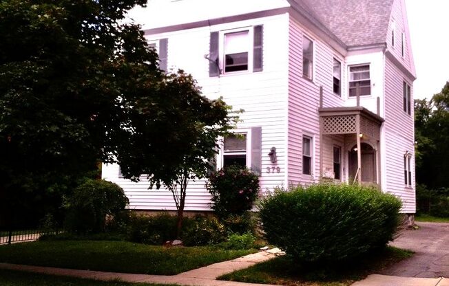 379 Bryant