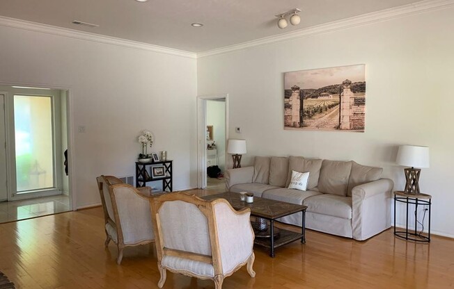 6527 LA MANGA DR