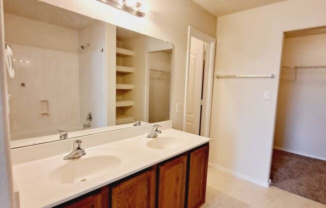 2 beds, 2 baths, $1,795