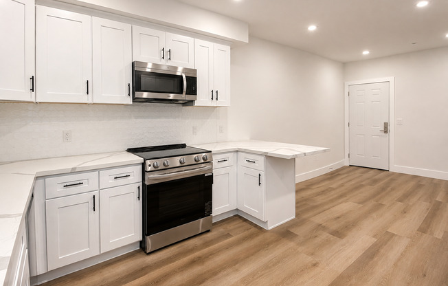 1 bed, 1 bath, 615 sqft, $2,450, Unit 502