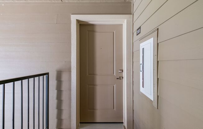 1 bed, 1 bath, 840 sqft, $1,395, Unit 1031-202