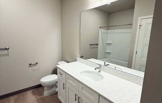 3 beds, 2 baths, 1,478 sqft, $1,935, Unit 216