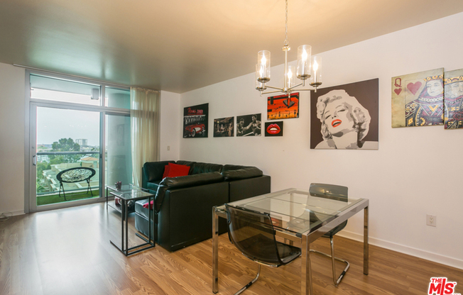 1 bed, 1 bath, 946 sqft, $3,950, Unit 614