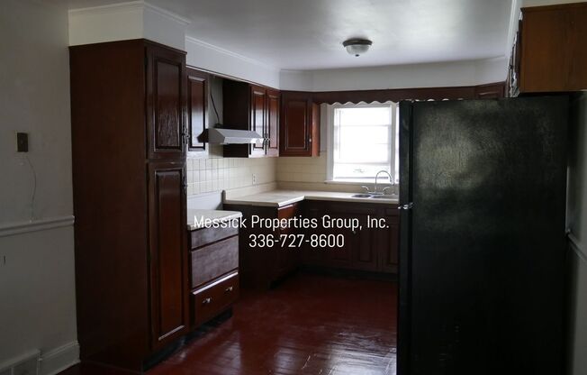 3 beds, 1 bath, $1,700