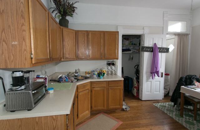 1723 HURON