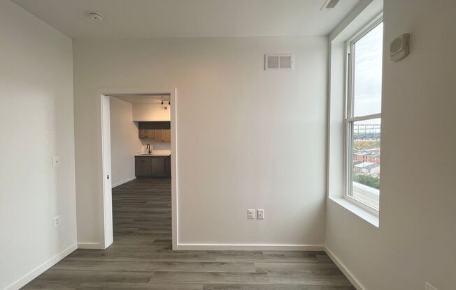 2 beds, 1 bath, 795 sqft, $1,900, Unit 608