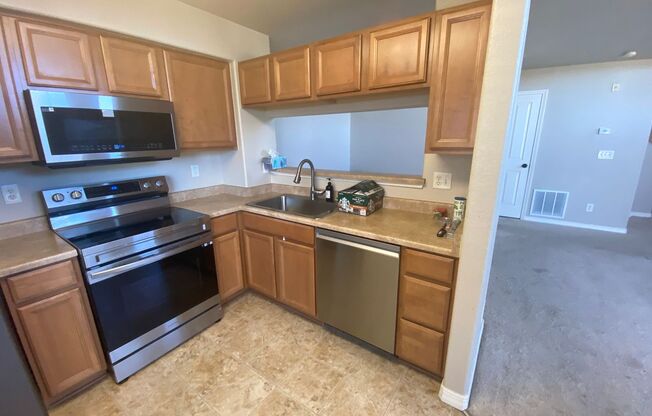 2 beds, 2.5 baths, $2,250, Unit # #D