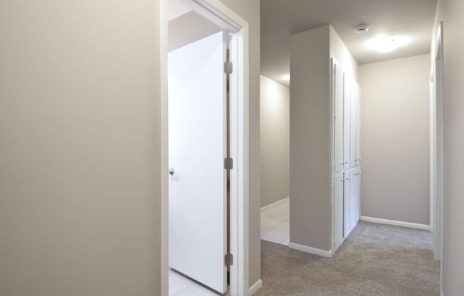 3 beds, 2 baths, 1,300 sqft, $2,480, Unit 3111-5