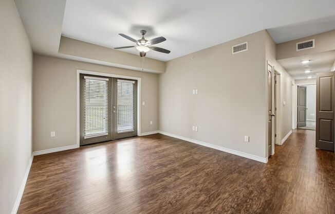 2 beds, 2 baths, 1,039 sqft, $1,529, Unit 823