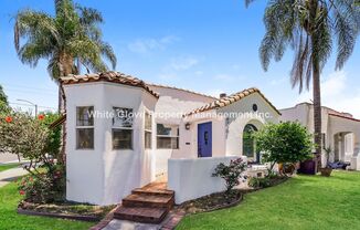 Spanish-Style 2 Bedroom Long Beach Home