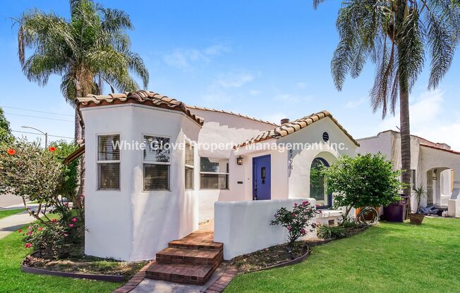 Spanish-Style 2 Bedroom Long Beach Home