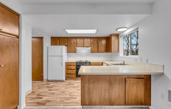 2 beds, 2 baths, 1,220 sqft, $2,300, Unit 1513