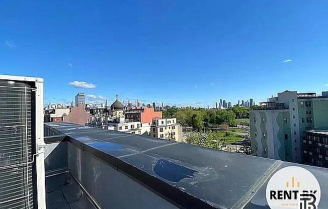 234 N 12 ST