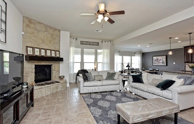 2413 Grand Lake Pkwy
