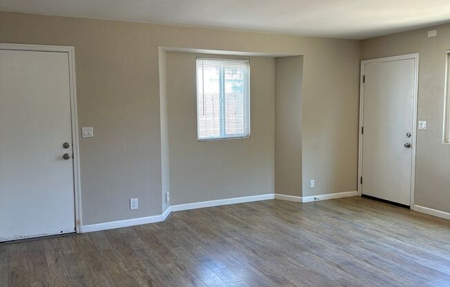 HOME SWEET HOME- 2812 FRANKLIN AVE AVAILABLE NOW!!!