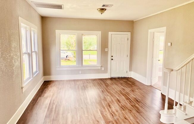 REMODELED 4 BEDROOM 2 BATH LEASE HOME IN FREEPORT, TEXAS