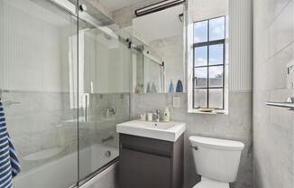 25 MONROE PL