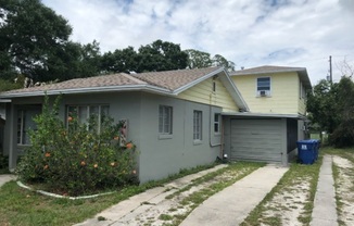 1 bed/1 bath second floor apartment available in North St Pete!