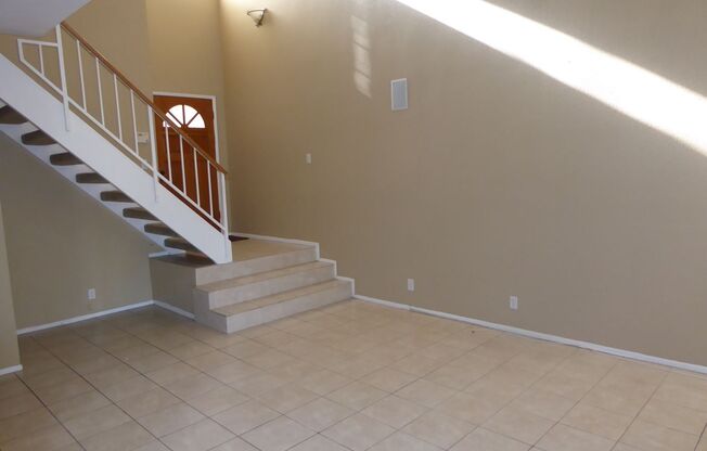 COMING SOON! Mountain View Courtyards 3 Bedroom for Rent in Santa Clarita!