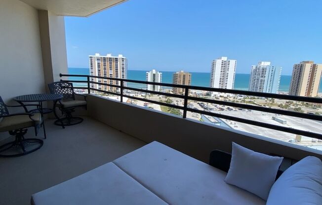 2 beds, 2 baths, $2,350, Unit #16A4