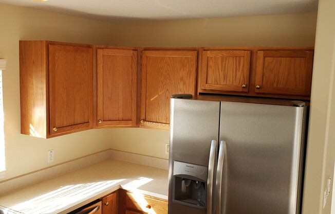 $1495.00 - 3/2/1 - Duplex - Lease Break Special