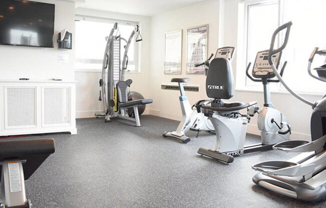 Fitness Center l Ryan Tower Apartments in San Mateo CA