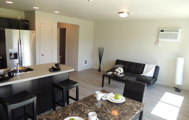 17610 17616 E COWLEY AVE