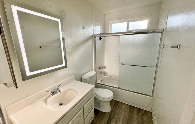 1 bed, 1 bath, 725 sqft, $2,299, Unit 06