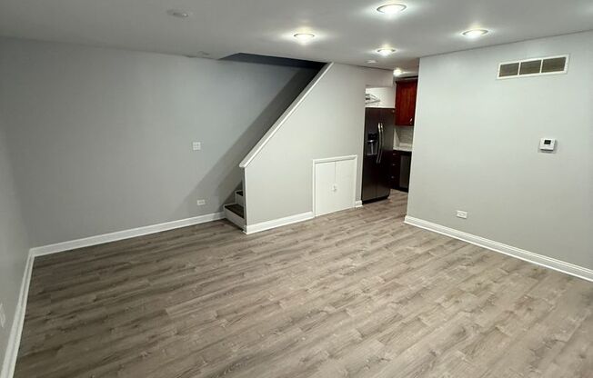 2 beds, 1.5 baths, $2,500, Unit 108